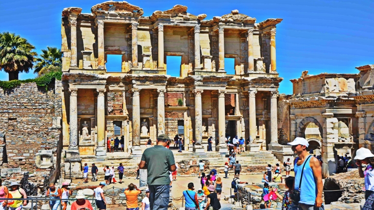 Ephesus-Ancient-Library-Kusadasi-Ephesus-Featured-photo